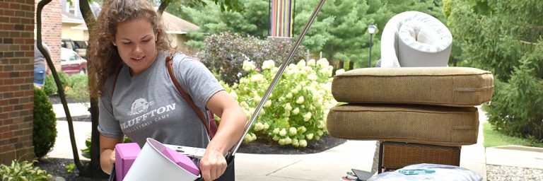 Select carefully the things you need to bring to college